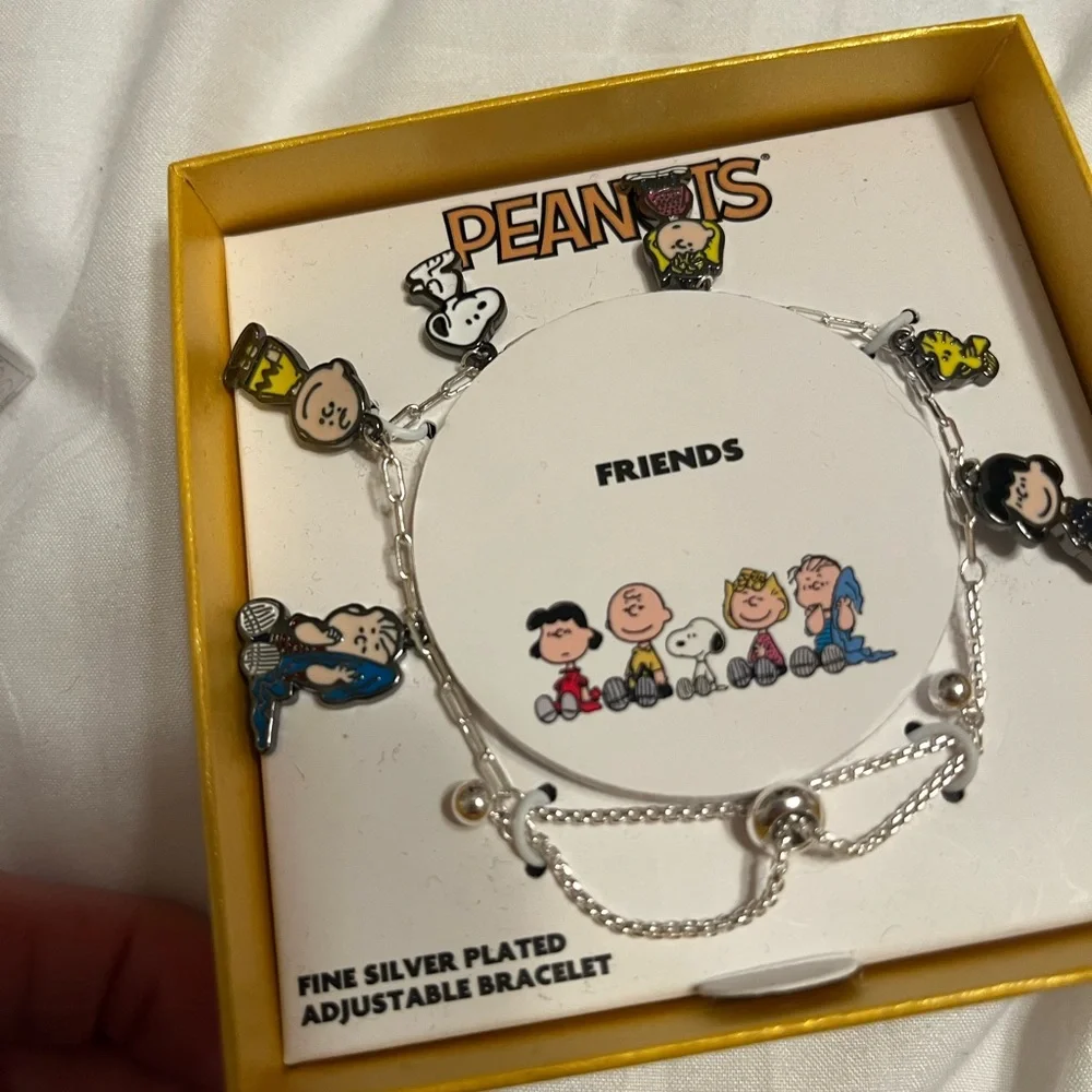 Peanuts gang bracelet - Picture 2 of 3
